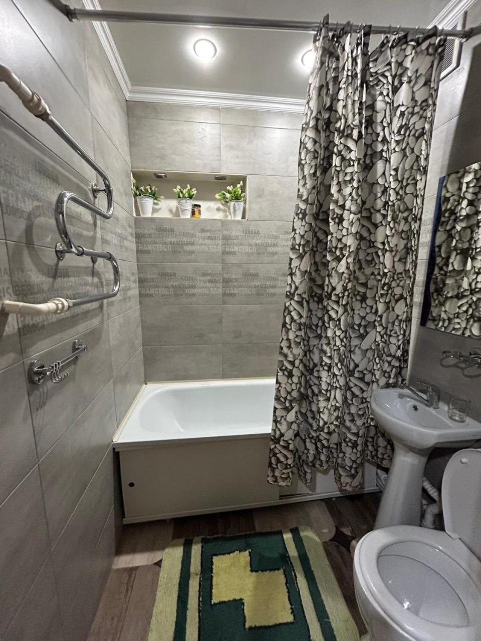 Apartment бектурова 15